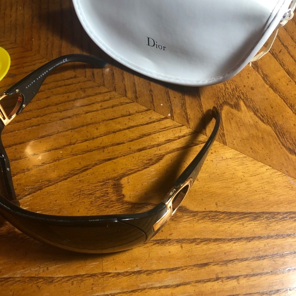 Ralph Lauren sunglasses with a Dior case - Picture 2 of 3